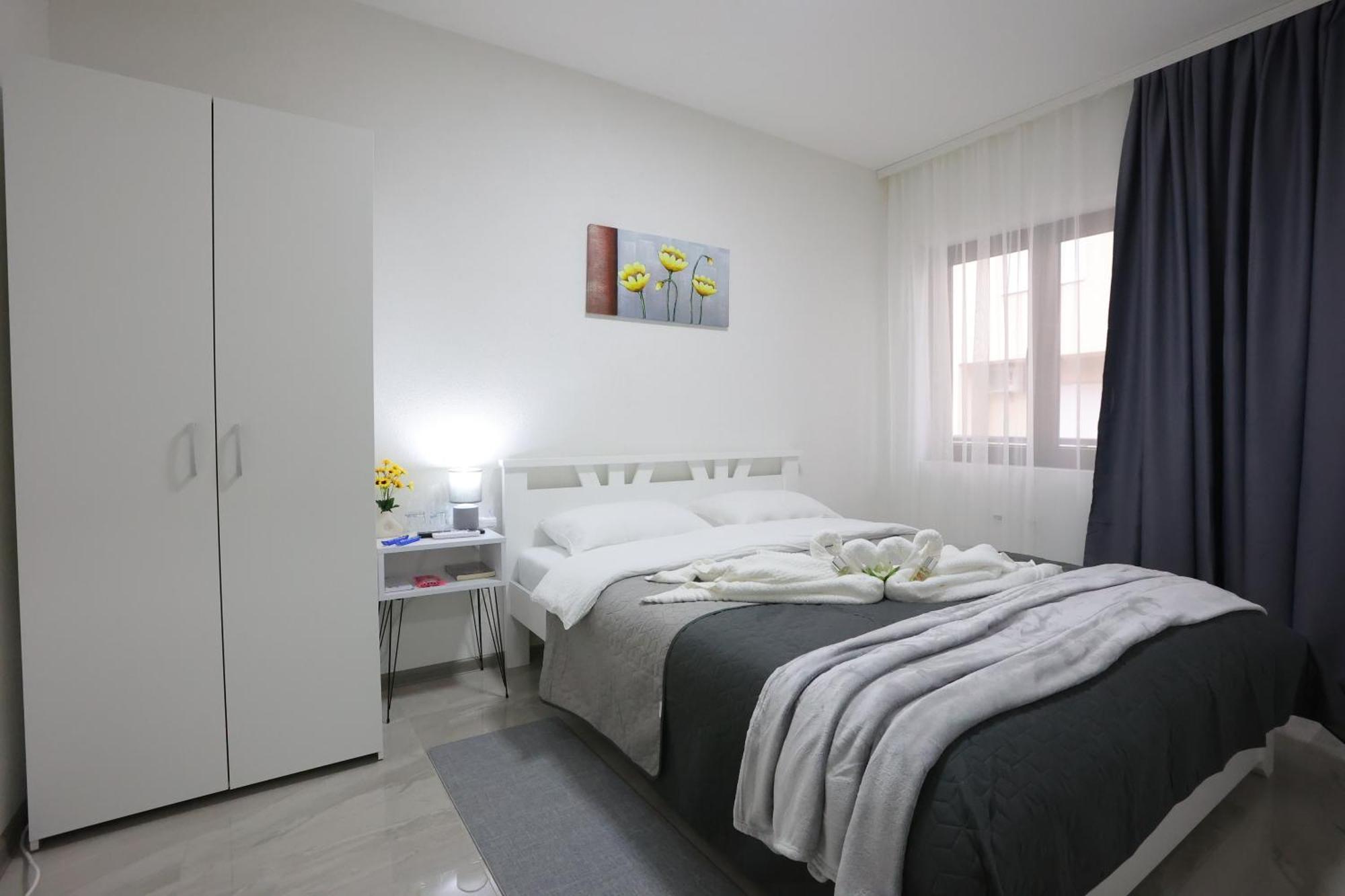 Ivan'S Guesthouse パラチン エクステリア 写真